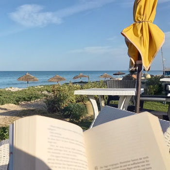 Erholung am Strand bei der Seminarwoche auf Djerba
