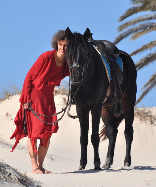 Verbindung beim Fotoshooting mit Pferd
